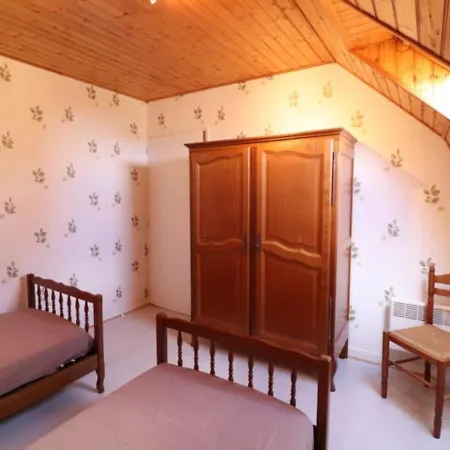 Gite Au Coeur Des Volcans D'auvergne Avec Jardin Privatif, Bbq, Et Wifi - 4 Pers, 2 Ch. - Fr-1-742-191 Σπίτι διακοπών *
